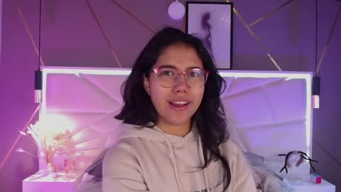 SUKI online show from April 5, 2026, 12:13 pm