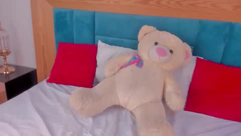 SULAY STAR  online show from April 18, 2026, 7:58 pm