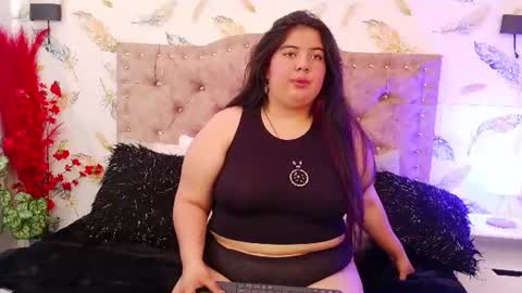 sultana_lm online show from August 4, 2026, 3:25 pm