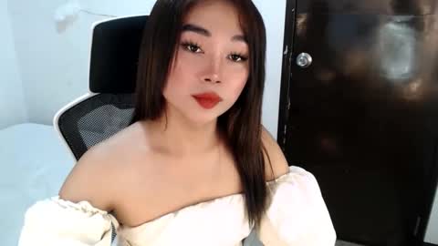 sultry cyramore online show from November 12, 2025, 7:03 pm