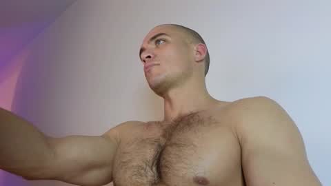 sultryandrewww online show from November 8, 2025, 8:51 pm