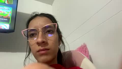 Snapshot of sulyrouse chatting on January 2, 2025, 2:54 am suly online show from January 2, 2025, 2:54 am
