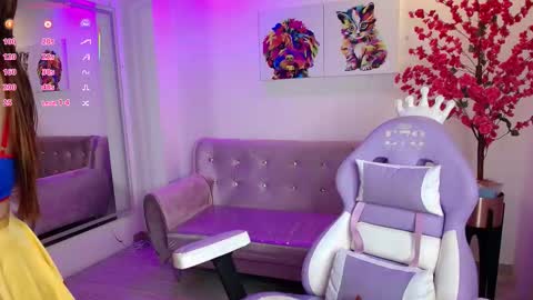 Snapshot of summer_miller chatting on October 17, 2025, 11:46 am summer_miller online show from October 17, 2025, 11:46 am