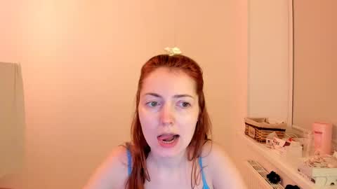 Snapshot of summer_preston chatting on January 14, 2025, 2:29 am Summer Preston online show from January 14, 2025, 2:29 am