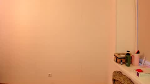 Snapshot of summer_preston chatting on October 10, 2025, 5:17 am Summer Preston online show from October 10, 2025, 5:17 am