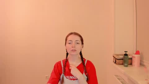 Summer Preston online show from April 13, 2026, 9:42 pm