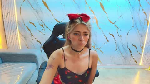 Summer online show from April 17, 2026, 2:53 pm