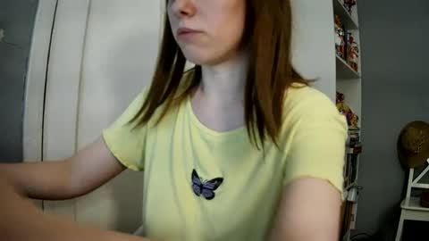 Snapshot of summerbluesky chatting on July 14, 2026, 4:45 pm summerbluesky online show from July 14, 2026, 4:45 pm