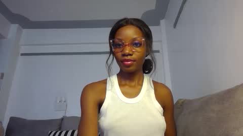Snapshot of summerbuddy chatting on January 12, 2026, 5:23 am summerbuddy online show from January 12, 2026, 5:23 am