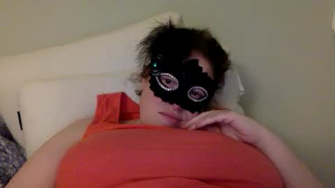 summerdawn2222 online show from October 3, 2025, 11:35 pm