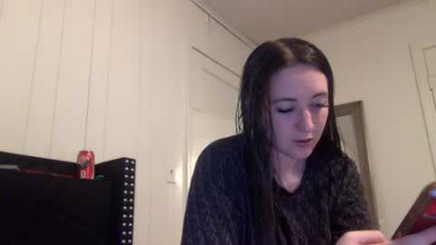 summerlee9 online show from June 16, 2026, 5:37 pm