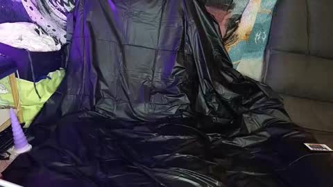 Ryder K online show from November 18, 2025, 12:09 pm