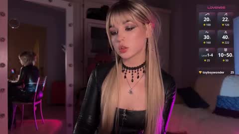 Miss Nelly online show from December 19, 2025, 11:23 pm