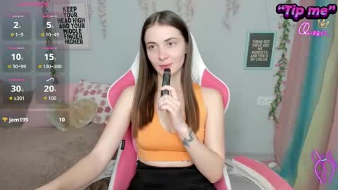 Snapshot of sunlight_kiss chatting on February 25, 2026, 11:36 pm Jessika online show from February 25, 2026, 11:36 pm