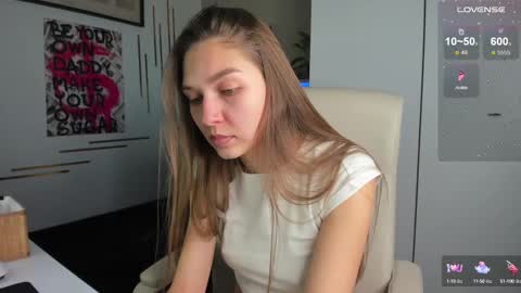 Snapshot of sunlightsofia chatting on February 21, 2025, 1:44 pm Sofia online show from February 21, 2025, 1:44 pm