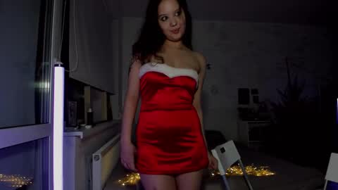 Snapshot of sunlovedamily chatting on December 25, 2024, 11:20 pm Amy online show from December 25, 2024, 11:20 pm