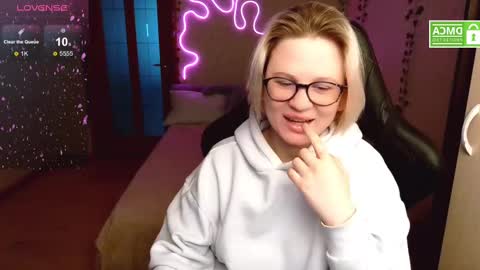 sunny mood online show from March 10, 2025, 4:38 am