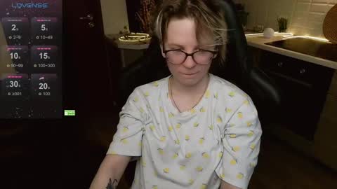 sunny mood online show from June 5, 2026, 6:52 am