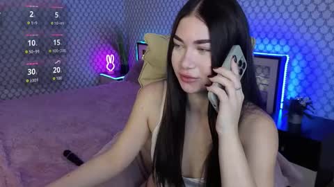 S U N N Y online show from November 4, 2025, 4:06 pm