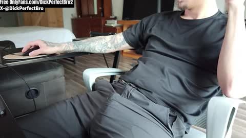 sunny valentine online show from March 12, 2026, 1:50 pm