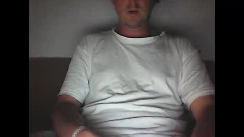 Snapshot of sunnygun0 chatting on September 22, 2025, 11:12 am sunnygun0 online show from September 22, 2025, 11:12 am