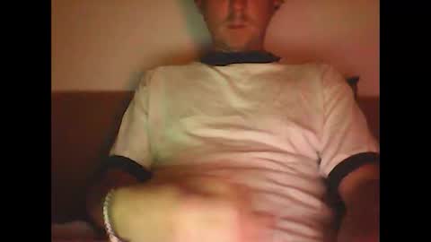 Snapshot of sunnygun0 chatting on October 3, 2025, 5:32 pm sunnygun0 online show from October 3, 2025, 5:32 pm