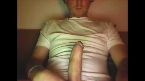 Snapshot of sunnygun0 chatting on October 11, 2025, 7:56 pm sunnygun0 online show from October 11, 2025, 7:56 pm