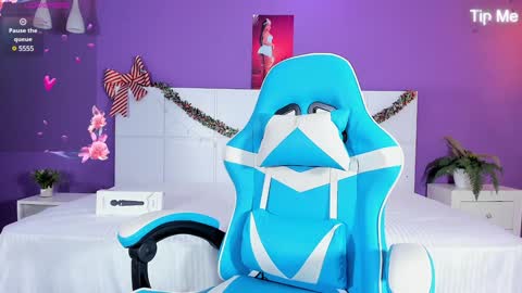      online show from January 30, 2025, 1:53 pm