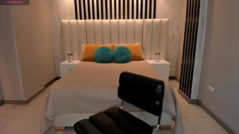 Sunny Rivers online show from February 22, 2026, 5:33 pm