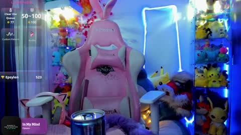     RAVENCLAU GIRL  online show from December 13, 2024, 7:15 am