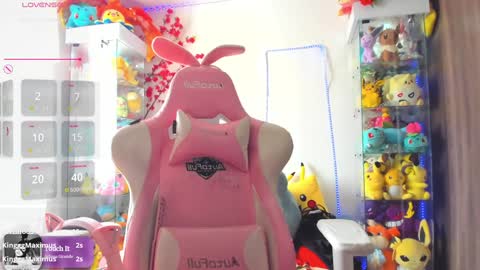     RAVENCLAU GIRL  online show from January 7, 2025, 7:49 pm