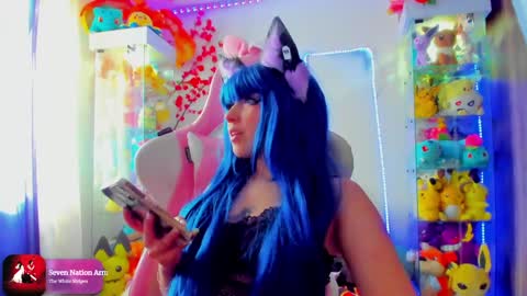     RAVENCLAU GIRL  online show from January 8, 2025, 8:18 pm