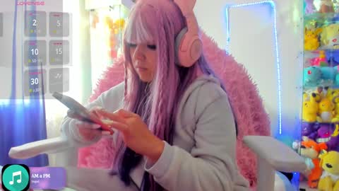     RAVENCLAU GIRL  online show from January 30, 2025, 5:49 pm