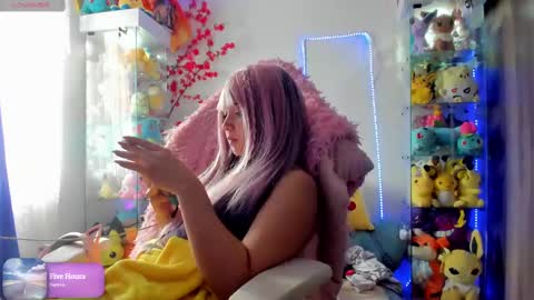     RAVENCLAU GIRL  online show from February 20, 2025, 9:42 pm