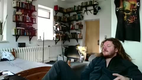 Snapshot of sunr1sa chatting on December 8, 2024, 8:20 am sunr1sa online show from December 8, 2024, 8:20 am