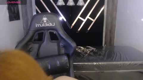 Susana   Mejia online show from November 24, 2025, 10:48 am