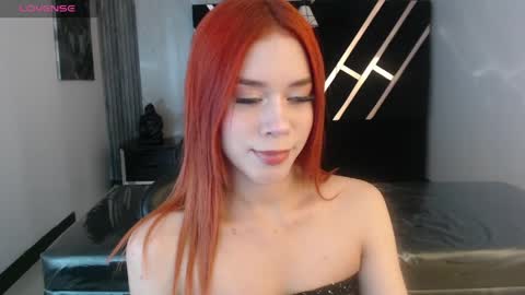 Snapshot of sunrise_ch chatting on April 1, 2026, 1:41 pm Susana Mejia online show from April 1, 2026, 1:41 pm