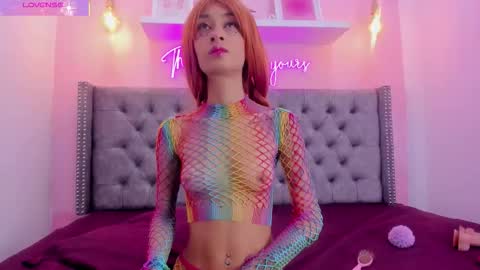 Snapshot of sunshinelizzy chatting on October 22, 2025, 12:27 pm Valentina online show from October 22, 2025, 12:27 pm