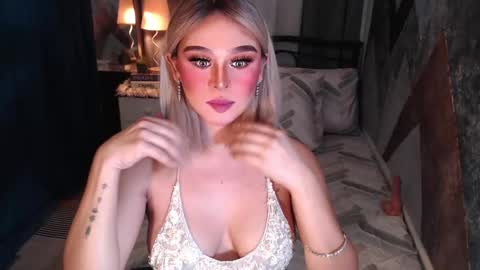 CARMINA online show from February 25, 2026, 12:42 am