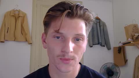 Snapshot of superhardxxxx chatting on October 21, 2025, 11:00 am Ctrl My Body online show from October 21, 2025, 11:00 am