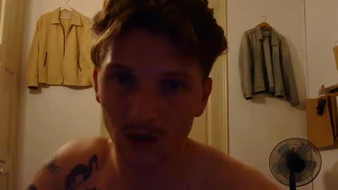 Snapshot of superhardxxxx chatting on October 22, 2025, 9:14 pm Ctrl My Body online show from October 22, 2025, 9:14 pm