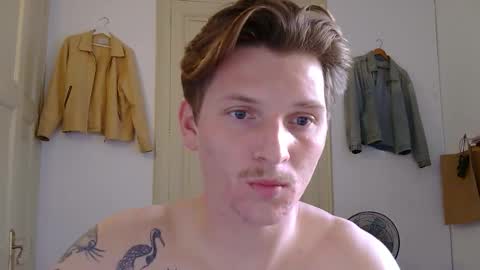 Snapshot of superhardxxxx chatting on November 21, 2025, 11:42 am Ctrl My Body online show from November 21, 2025, 11:42 am