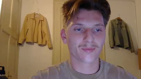 Snapshot of superhardxxxx chatting on November 30, 2025, 4:22 pm Ctrl My Body online show from November 30, 2025, 4:22 pm