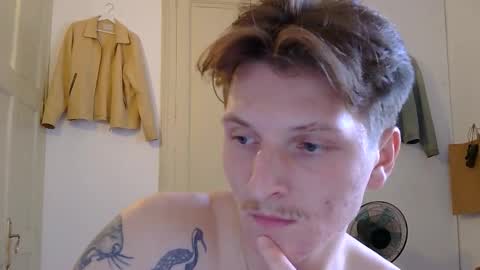 Snapshot of superhardxxxx chatting on December 2, 2025, 2:34 pm Ctrl My Body online show from December 2, 2025, 2:34 pm