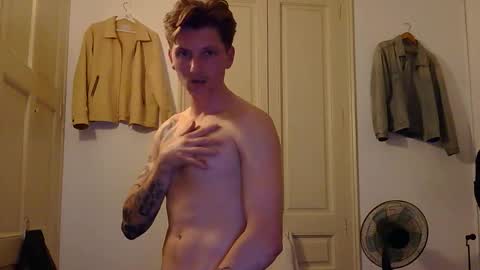 Snapshot of superhardxxxx chatting on December 13, 2025, 9:31 pm Ctrl My Body online show from December 13, 2025, 9:31 pm