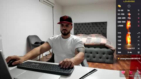 Snapshot of supermanboyxxl chatting on October 23, 2025, 5:18 am supermanboyxxl online show from October 23, 2025, 5:18 am