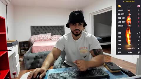 Snapshot of supermanboyxxl chatting on November 6, 2025, 6:36 am supermanboyxxl online show from November 6, 2025, 6:36 am