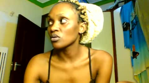 supersexxy_chyna online show from August 6, 2026, 5:31 am