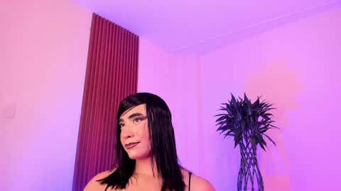 Snapshot of suprasexyjohn chatting on January 15, 2025, 10:13 pm llllSupra llll online show from January 15, 2025, 10:13 pm