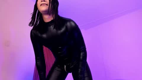 Snapshot of suprasexyjohn chatting on January 28, 2025, 8:04 pm llllSupra llll online show from January 28, 2025, 8:04 pm